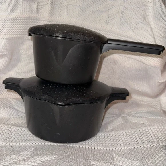 Pampered Chef Micro Cookers, 4 Cup & 8 Cup - Picture 7 of 7